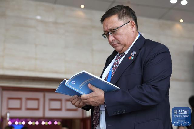 《人工智能時(shí)代新聞媒體的責(zé)任與使命》智庫報(bào)告在第六屆世界媒體峰會(huì)發(fā)布 《人工智能時(shí)代新聞媒體的責(zé)任與使命》智庫報(bào)告在第六屆世界媒體峰會(huì)發(fā)布